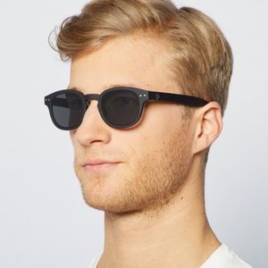 Izipizi Paris The Retro Black Sunglasses #C NWT